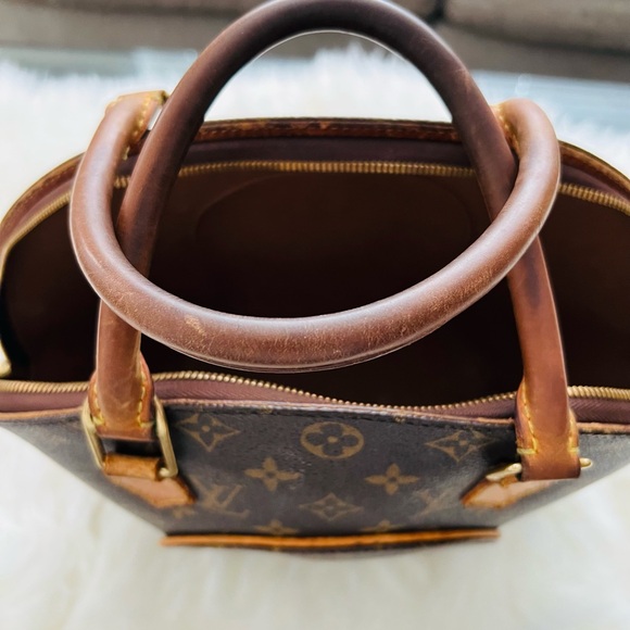 Louis Vuitton Ellipse MM - Picture 9 of 14